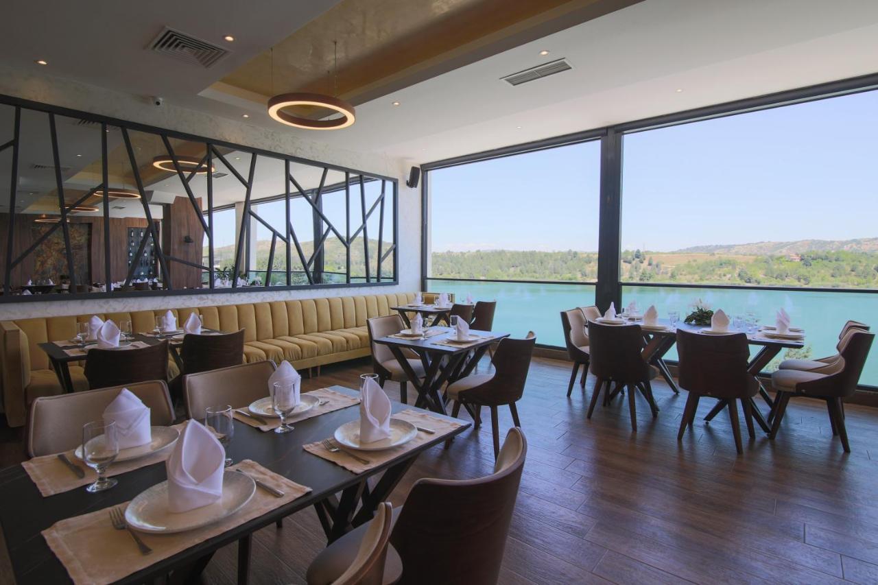 Glorius Hotel Велес Екстериор снимка