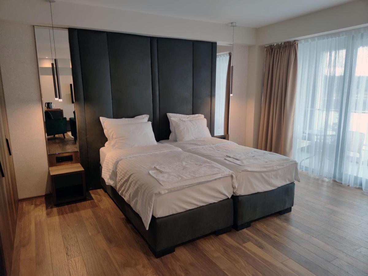 Glorius Hotel Велес Екстериор снимка